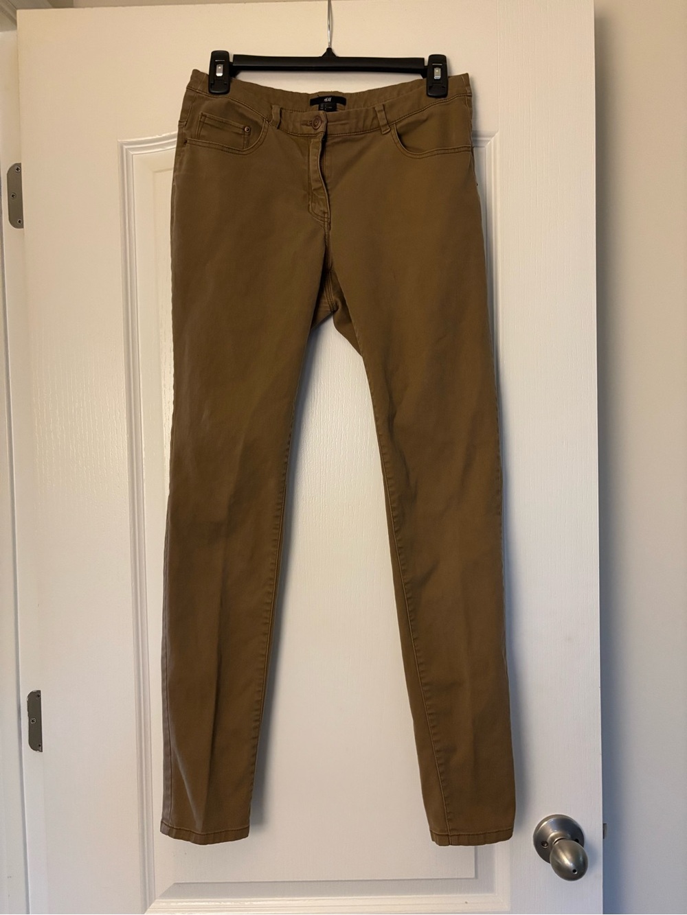 H&M Skinny Chino Pants in Brown